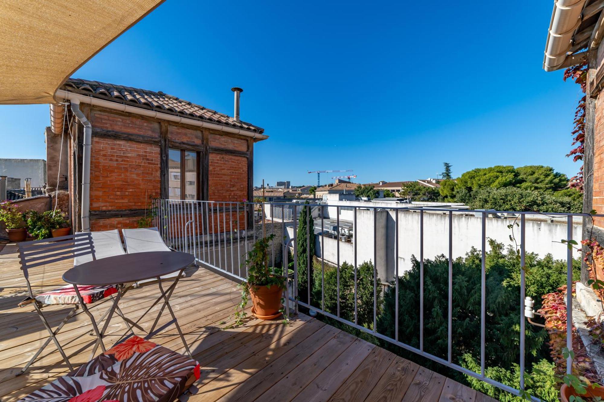 La Terrasse Suspendue Des Arenes - Une Nuit A Nîmes Buitenkant foto